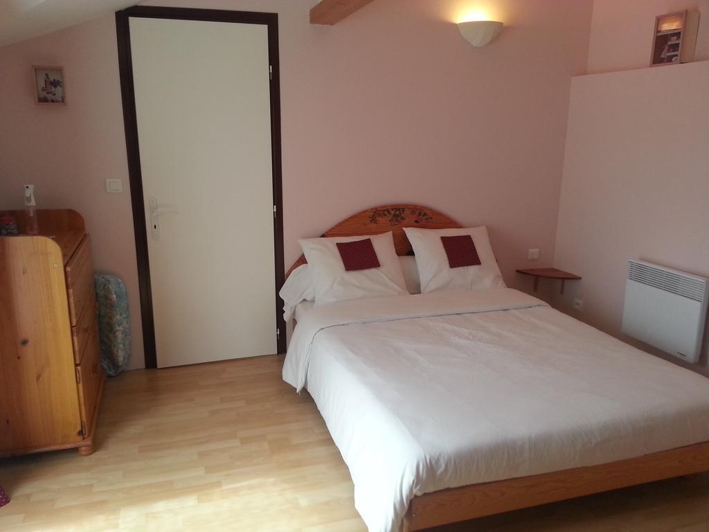 Chambres D'Hotes Au Grillon Dort Moustey Oda fotoğraf
